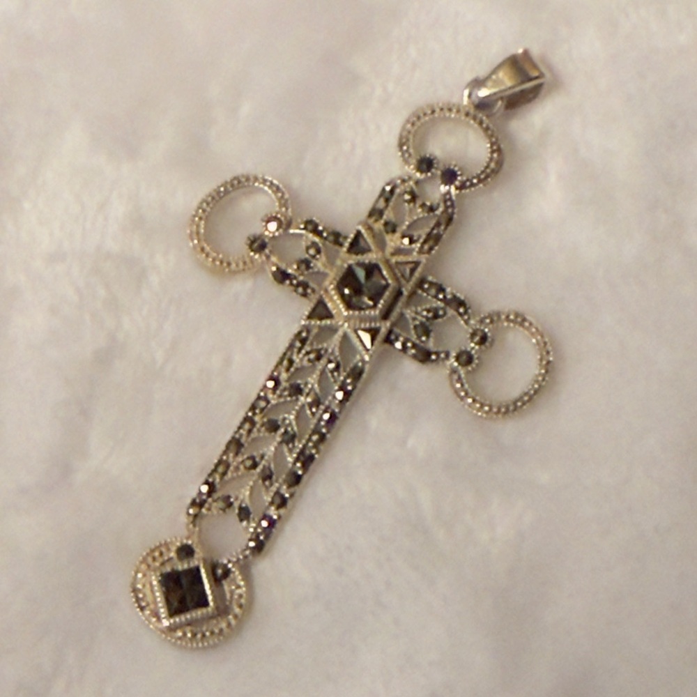 Gorgeous Intricate Sterling Silver Marcasite Filigree Cross Pendant Charm